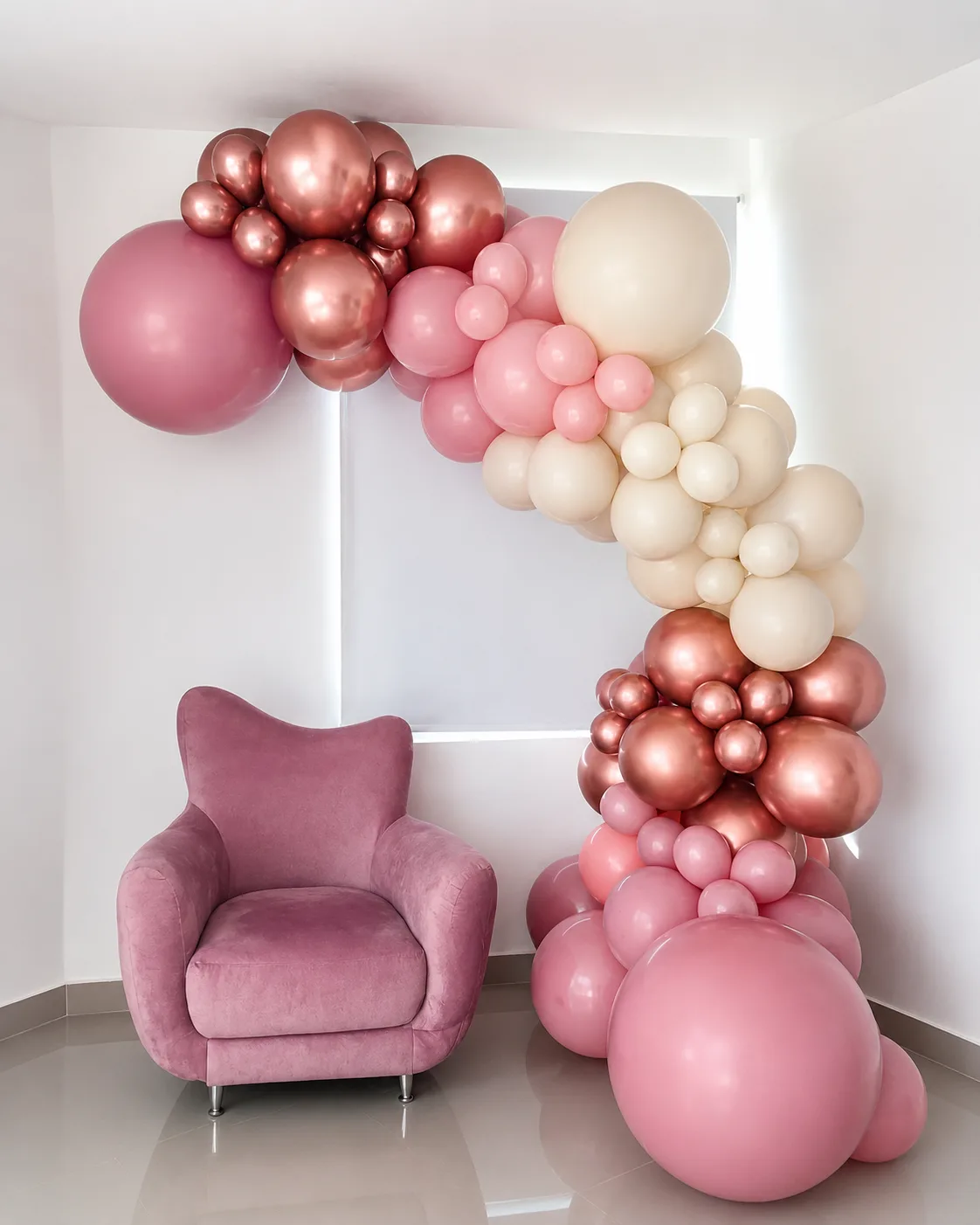 Arche organique rose poudré, crème et rose gold